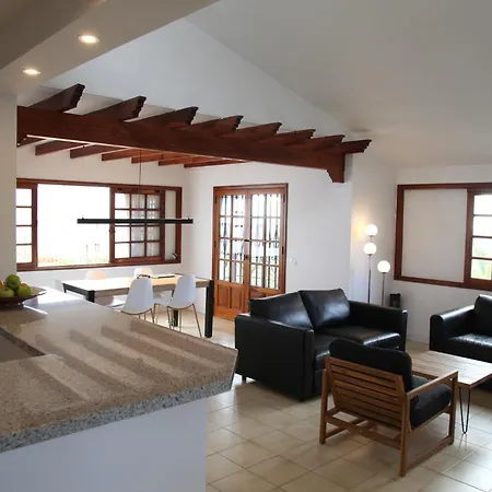 Casa Mariposa Monarca 1 *